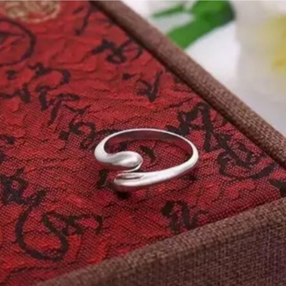 925 Sterling Silver Waterdrop Jewelry Set Bracelet Necklace Earrings Ring - Picture 4 of 16